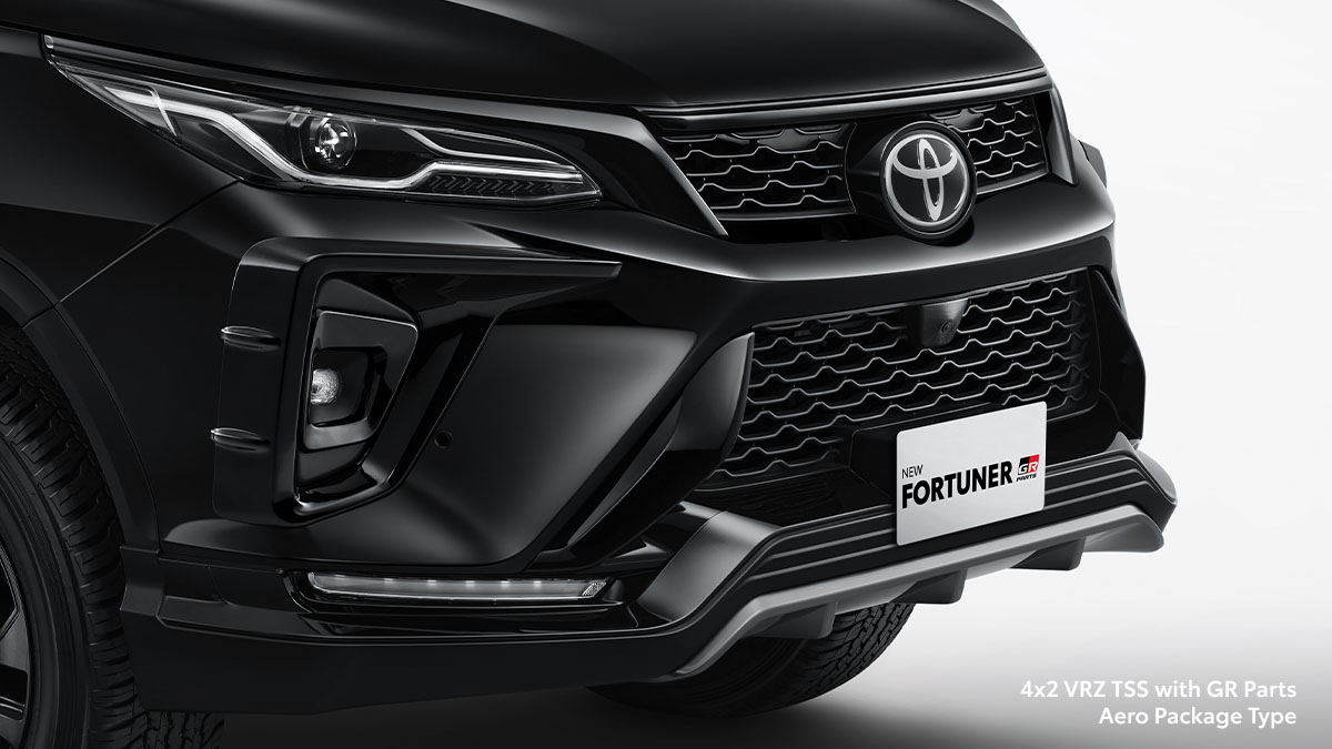 exterior fortuner 1
